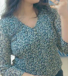 Floral Print V-Neck top