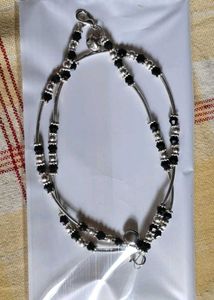 Elegant Black & Silver Anklet