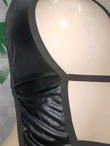 (1450) Sexy Black One-Piece Swimsuit