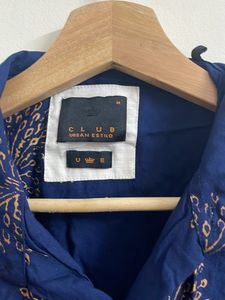 Half Sleeves Men’s Shirt In Size Medium