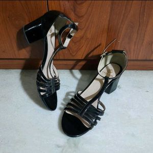 🆕 Black Patent Block Heels