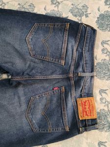 Levi's straight fit Navy Blue jeans