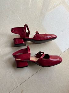 Chic Red Mary Jane Heels (EU 35)