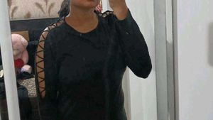 CUTOUT BLACK TOP