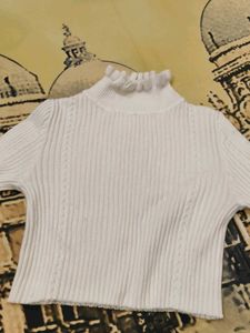 Ribbed Turtleneck Cropped Sweater