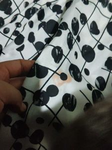 Stylish Black and White Patterned Top