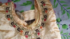 Elegant Embroidered Kurta Set new🥰