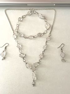 Elegant Crystal Necklace, Bracelet &amp; Earring Set