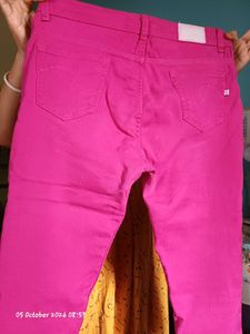 Bright Pink Cropped Jeans