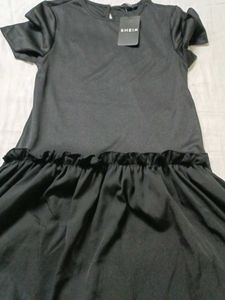 Chic Black Ruffle Hem Dress