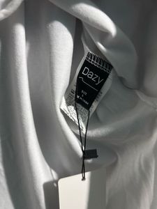 Minimalist Dazy Oversized White Tee 🤍✨