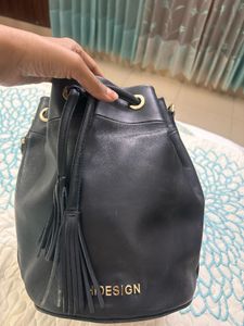 Hidesign Pure Leather Bucket Bag