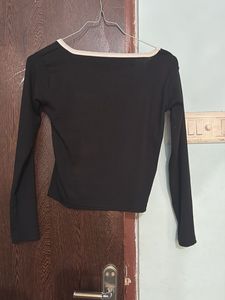Chic Black Long Sleeve Top with Bow Detail