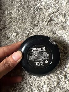 Kiss Beauty Shimmering Bronzer