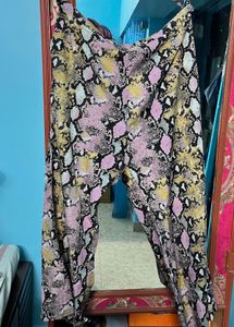 Stylish Snakeskin Print Wide-Leg Pants