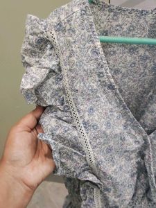Chic Floral Print Smocked Waist Top
