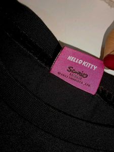 Hello Kitty Graphic T-Shirt