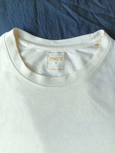 Basic White Solid T-Shirt