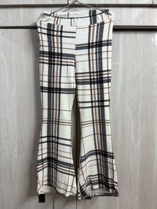 Pinteresty Off White - Flared Plaid Pants
