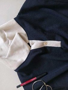 classic beige-black collar top