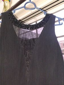 47.Elegant Black Sequin Party  Gown