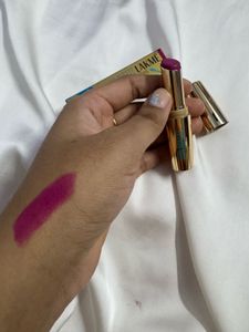 Lakme Hya Matte 9to5 lipstick