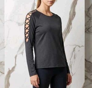 CUTOUT BLACK TOP