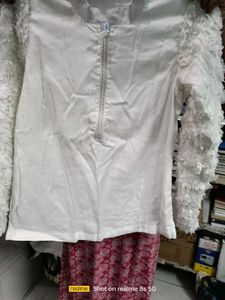 Elegant White Kurta with Floral Sleeves