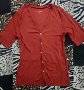 Red V-Neck Button-Up Fitted Top