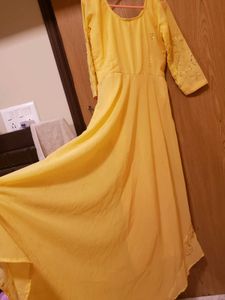 Elegant Yellow Ethnic Gown