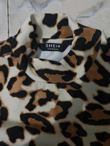 Leopard Print Mock Neck Crop Top