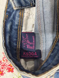 Trendy Blue Bootcut Jeans