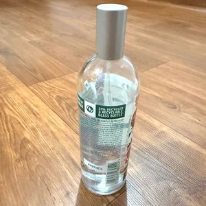 The Body Shop Strawberry Bod