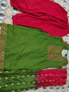 green embroidered kurta set