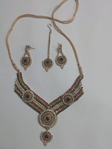 te Two Multi Colour Necklace With Maang Tikka Comb