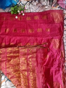 Vibrant Pink Saree with Golden Motif