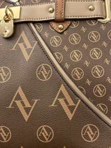 NEW Adrienne Vittadini  tote bag
