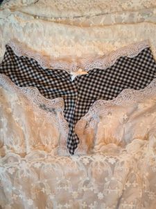 Cute Gingham Briefs with Lace Trim