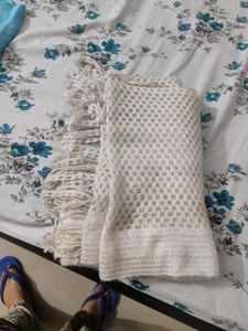 Off-White Knitted Missouri shawl with Tassels