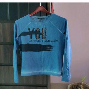 Sweat Shirt