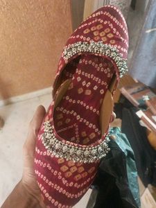 Embellished Ethnic Juttis