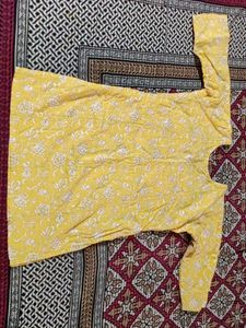 formal aesthetic yellow kurta...🫪