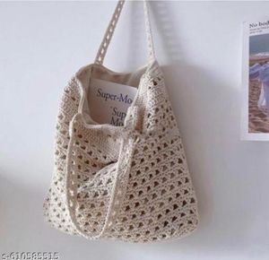 Crochet Tote Bag with Tulips