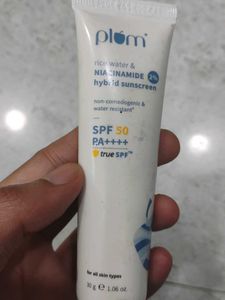 Plum Rice Water &amp; Niacinamide Sunscreen