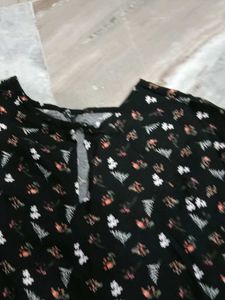 Chic Black Floral Print Top