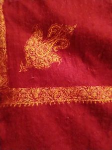 woolen shwal Elegant maroon Embroidered