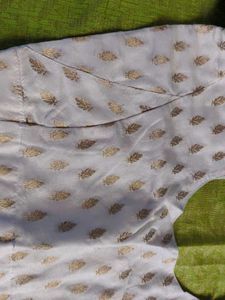 Elegant Brocade Blouse with Leaf Motifs