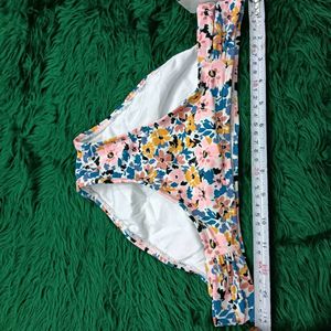 Floral Bikini 🆕🎁Bottom