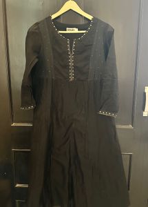 Elegant Black Kurta with Embellishments