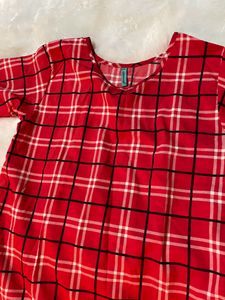 Beautiful Checkered Red Simple Kurti